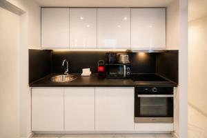 FRGK Victoria 4 Central Cannes studio Terrace, AC & Ultra-Fast Wi-Fi