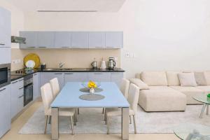 Elegant escape by the sea