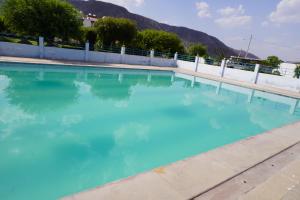 Hotel Raj Resort and Pool