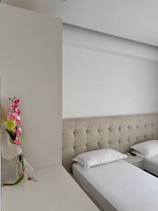 Elena Hotel