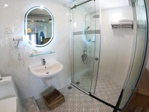 Dinh Phat Hotel
