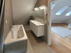 Villa Astoria - Elegant Residence in Luxembourg