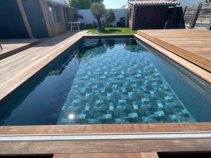 Ré-lax - Suites spa - Piscine