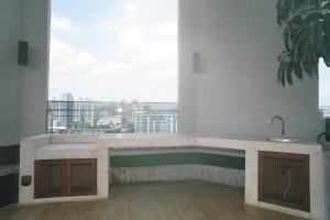 2-Bed Luxe City View Atrium by RGP Homes