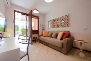 Garden Suite Salici 3 pools, private garage