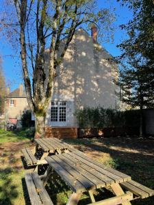 Le Douze, au bord de la rivière