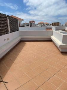 Havre de Paix avec Toit-Terrasse Vue Mer et Charme Antique