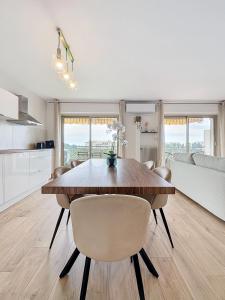 Superbe Appartement 6 personnes - Terrasse vue mer à Antibes - Climatisation
