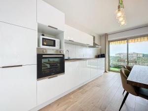 Superbe Appartement 6 personnes - Terrasse vue mer à Antibes - Climatisation