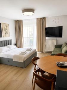 BROWARY DESIGNER APARTMENTS by Country 2 Country