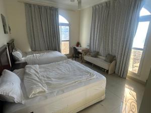 Spacious Villa With Master bedrooms