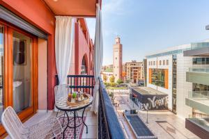Urban Oasis with Terrace in Gueliz Plaza Center