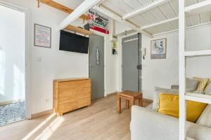 Opera 9th Cosy Studio with Mezzanine managed by Mey Agency