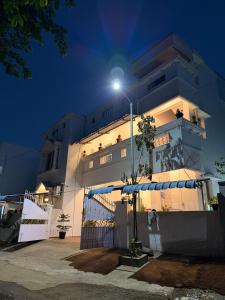 Cashew tree suites - Anna Nagar