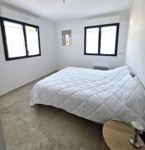 Appartement neuf T3 avec terrasse, parking et climatisation à Ajaccio