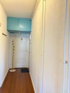 Sunny two-bedroom at the heart of Amsterdam East