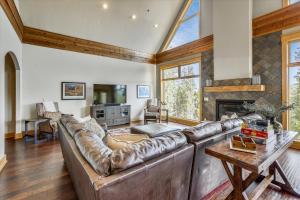 Swift Getaway, Great Views, Private Hot Tub, Game Room, Dog Friendly