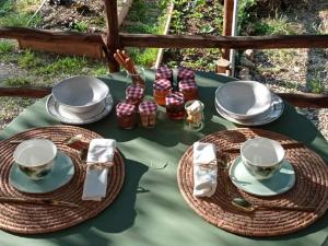 Brescou Lodges