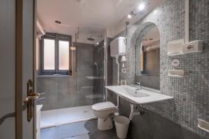 Quiet ,cosy , super central, 2 bedrooms