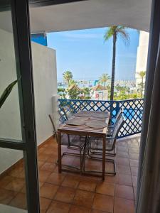 Elegant Apartment next to Beach & Marina Estepona