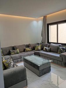 Chic appartement calme à une minute à pied de la plage