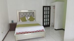 Little Savoy Guest House new