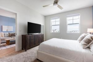 Landing Incredible 2BD Gym Pool