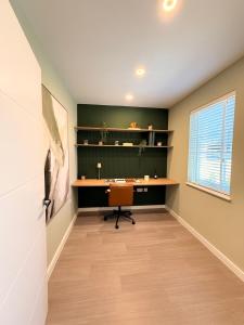 Stunning Modern 4 Bedroom House in London