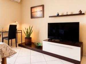 Agata House