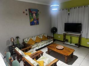 Ampla casa duplex remodelada Praia Grande, Ubatuba
