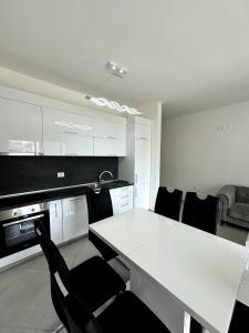 Mina Apartments