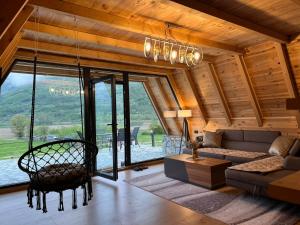 LakeSideCottage
