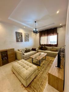 RES Luxury Apartment Comfort & Pool 10 min to Guéliz by Car