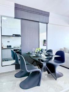 CUDMORE homes