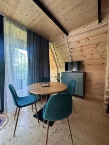 Cottage Green Horizon Buknari
