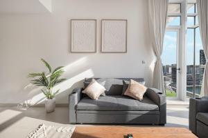Full view of Canal l Luxury Downtown Apartment