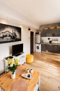 PiotrApartments - Central Warsaw - In the Heart of Warsaw