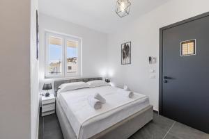 Crystal Beach Rooms by PS