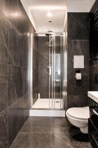 PiotrApartments - Central Warsaw Wilcza - Luxury Apartment - Prime Location