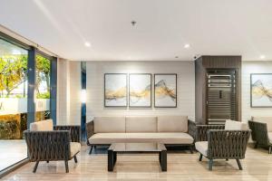 Modern 2BR Condo Makati with Netflix & Wifi