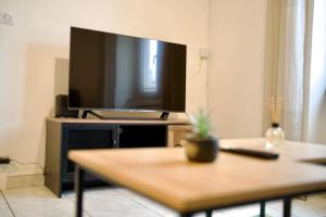 Le Palmier, A cozy haven in Petite Rome