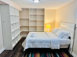 Tranquil Bliss Entire 2BR Guest Suite 9 min to Falls with Free Parking