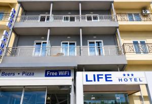 City Life Port Hotel
