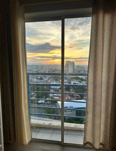 Puy-anan Stays - The Loop Towers