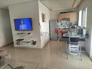 Appart spacieux avec une grande terrasse vitrée et meublée à sidi rahal
