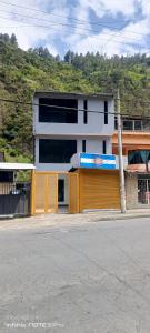 Adris hause
