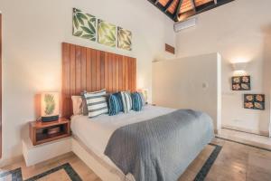 Tropical villa with pool at Green Village B843
