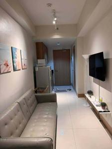 Mall of Asia condotel near Airport