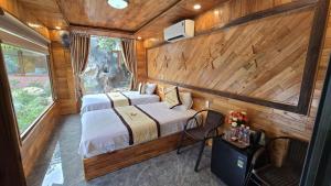 Xuan Son Lakeside Bungalow