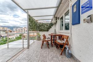 Apartment with nice terrace